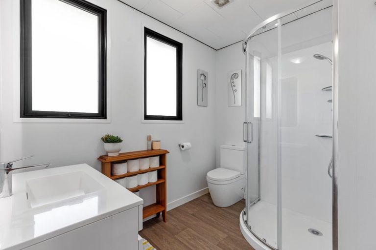 Photo of property in 5 Longstead Avenue, Papamoa Beach, Papamoa, 3118