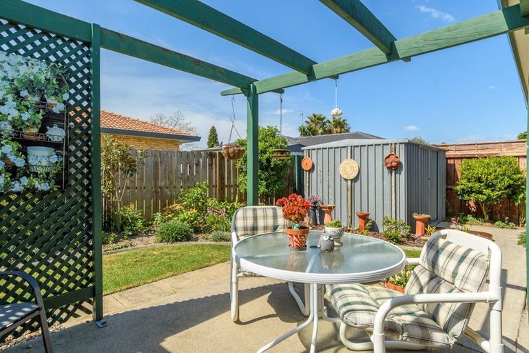 Photo of property in 10 James Henry Avenue, Papamoa Beach, Papamoa, 3118