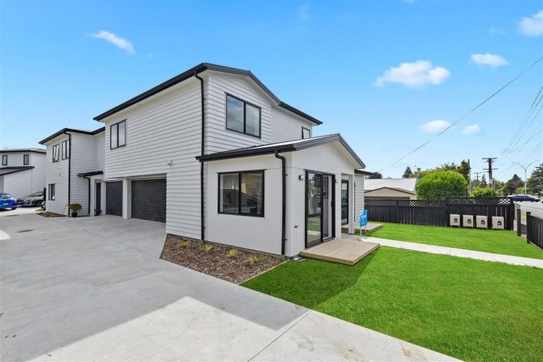 Photo of property in 1/39 Morrinsville Road, Hillcrest, Hamilton, 3216