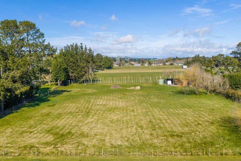 Photo of property in 17 Charlotte Street, Takapau, 4203