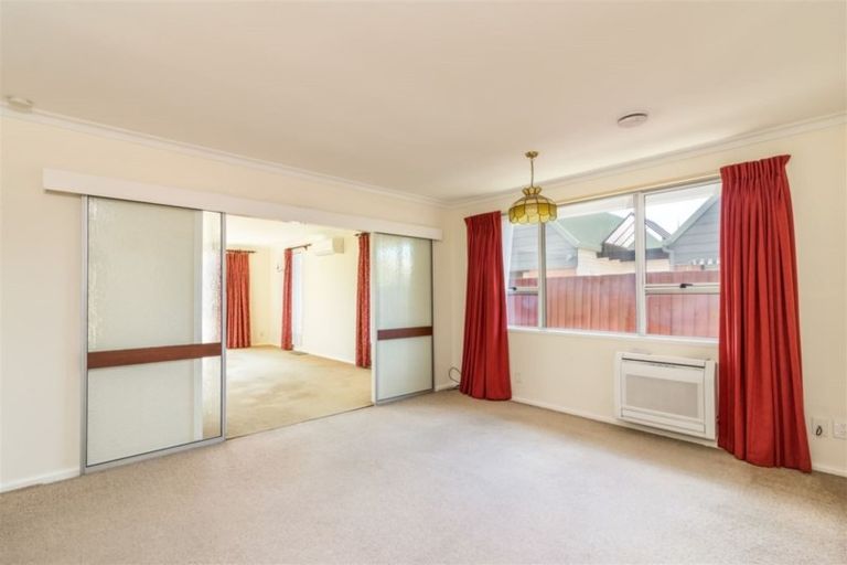 Photo of property in 15 Strathean Avenue, Avonhead, Christchurch, 8042