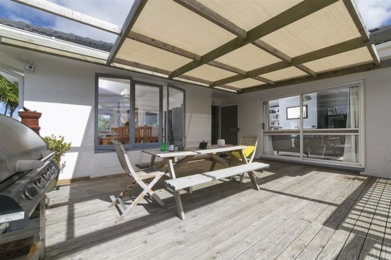 Photo of property in 10 Murray Road, Te Atatu Peninsula, Auckland, 0610