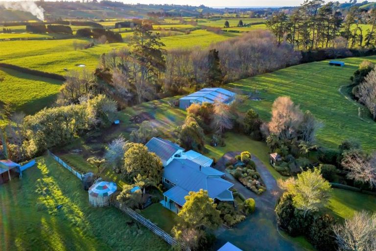 Photo of property in 1284 Mountain Road, Inglewood, 4389