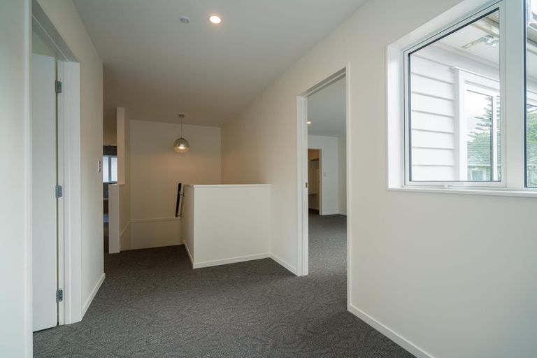 Photo of property in 10 Okareka Place, Pakuranga Heights, Auckland, 2010
