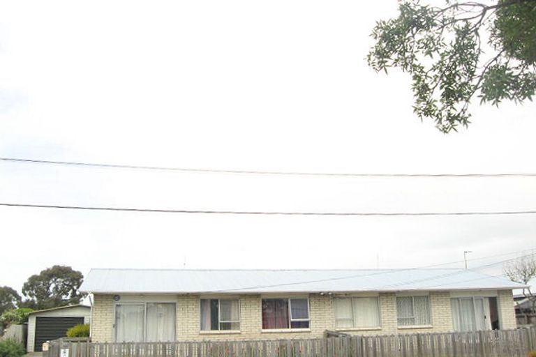 Photo of property in 1/15 Carters Road, Aranui, Christchurch, 8061