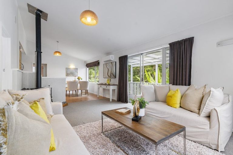 Photo of property in 3 Willowbrook Place, Titirangi, Auckland, 0604