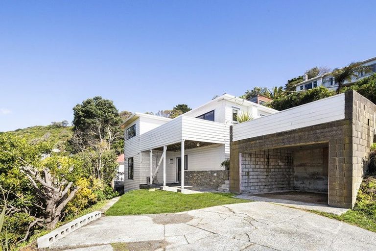 Photo of property in 1 Auckland Terrace, Melrose, Wellington, 6023