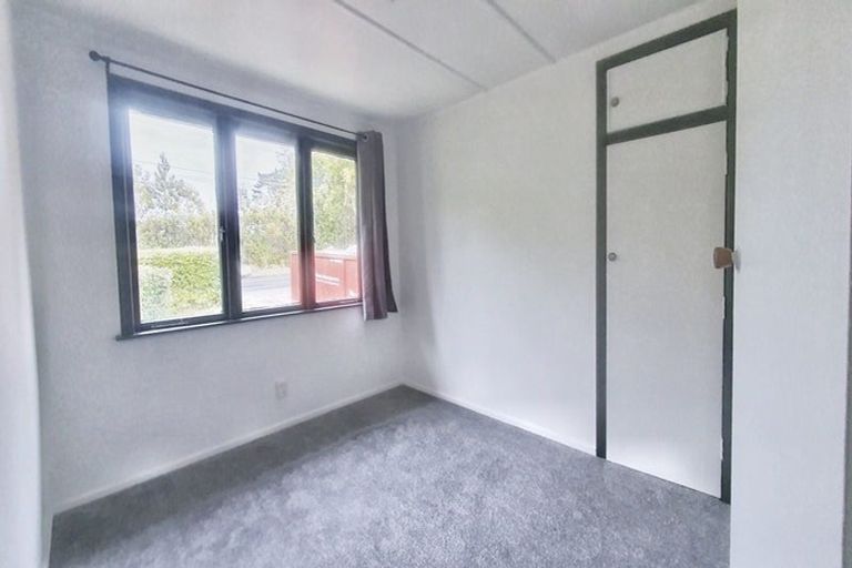 Photo of property in 75 Forest Hill Road, Henderson, Auckland, 0612
