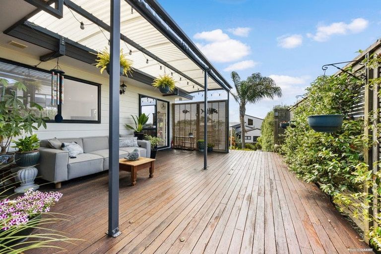 Photo of property in 30 Gerontius Lane, Snells Beach, 0920