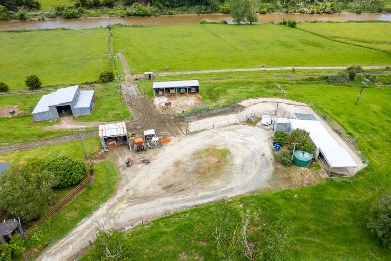 Photo of property in 410 Paradise Road, Tangiteroria, 0381