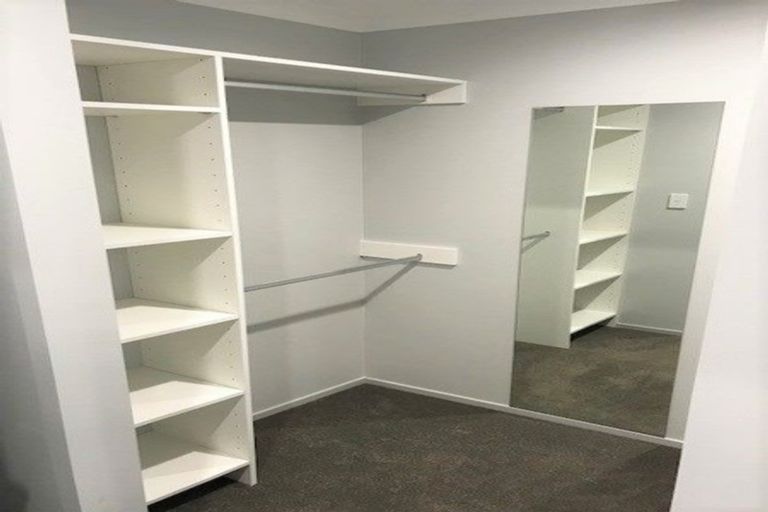 Photo of property in 37 Riverglade Parkway, Te Atatu South, Auckland, 0610