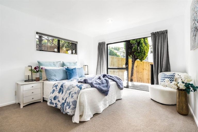 Photo of property in 1/44 Becroft Drive, Forrest Hill, Auckland, 0620
