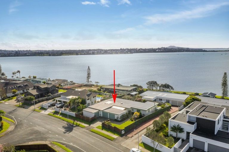 Photo of property in 82 Bramley Drive, Farm Cove, Auckland, 2012