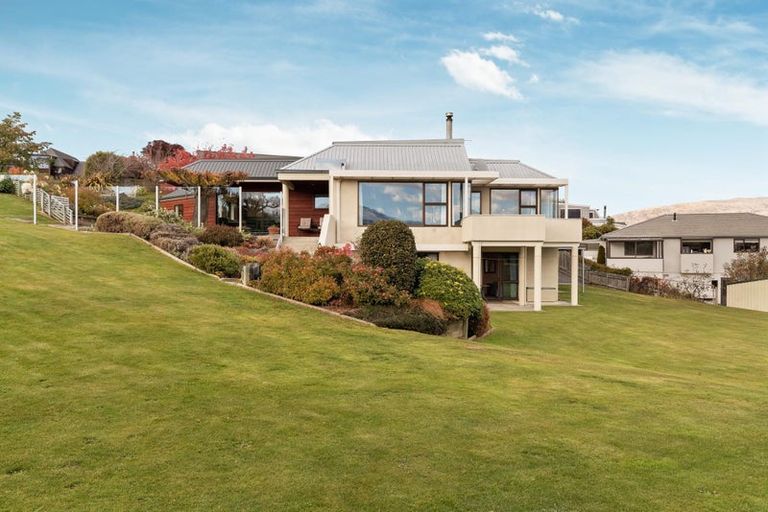 Photo of property in 98 Hunter Crescent, Wanaka, 9305