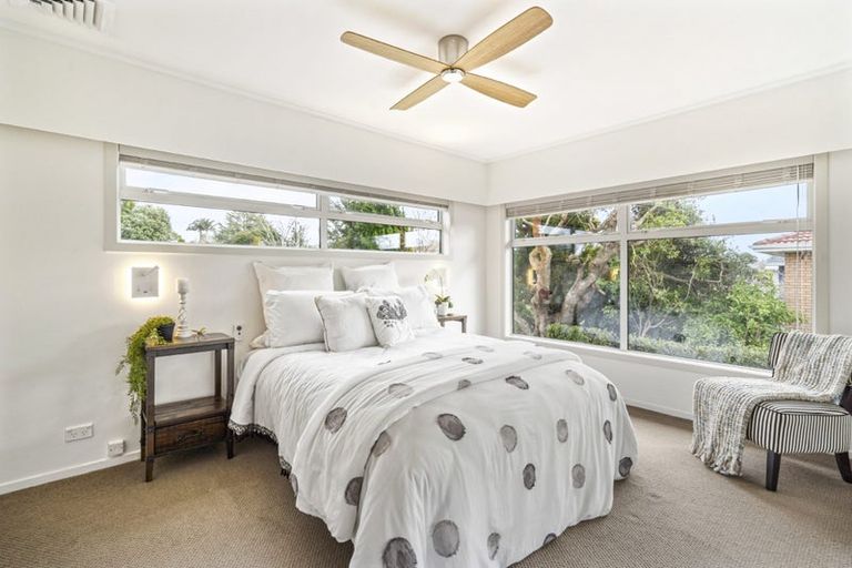 Photo of property in 34 Marywil Crescent, Hillcrest, Auckland, 0627