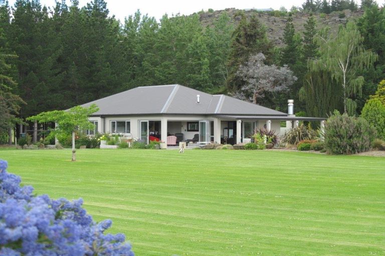 Photo of property in 136 Earnscleugh Road, Earnscleugh, Alexandra, 9391