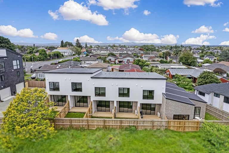 Photo of property in 9/16 Russell Road, Manurewa, Auckland, 2102