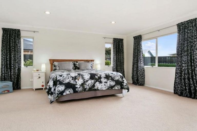 Photo of property in 18a Jasmine Place, Cambridge, 3434
