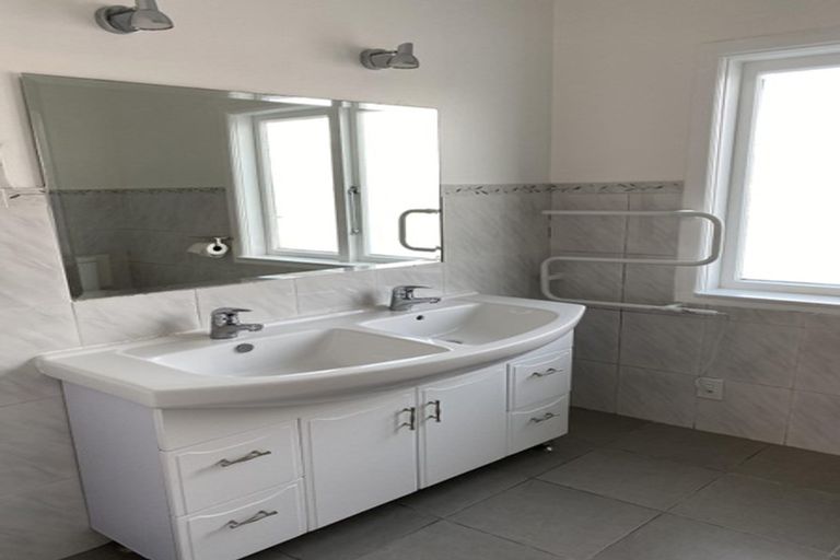 Photo of property in 22 Northboro Road, Hauraki, Auckland, 0622