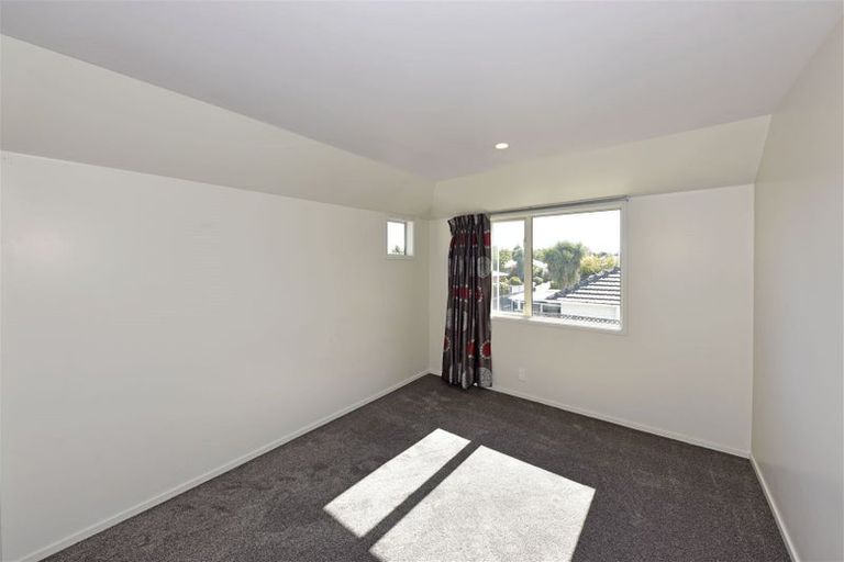 Photo of property in 19a Beatrice Place, Avonhead, Christchurch, 8042