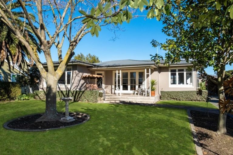 Photo of property in 407 Alexandra Street, Hastings, 4122