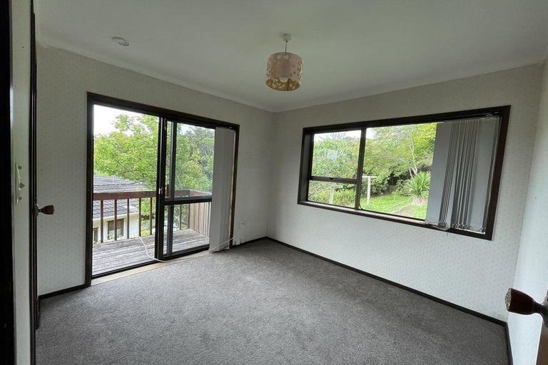 Photo of property in 2/723 Beach Road, Browns Bay, Auckland, 0630