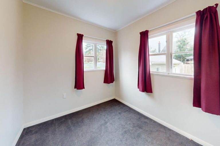 Photo of property in 7 Anderson Street, Hokowhitu, Palmerston North, 4410
