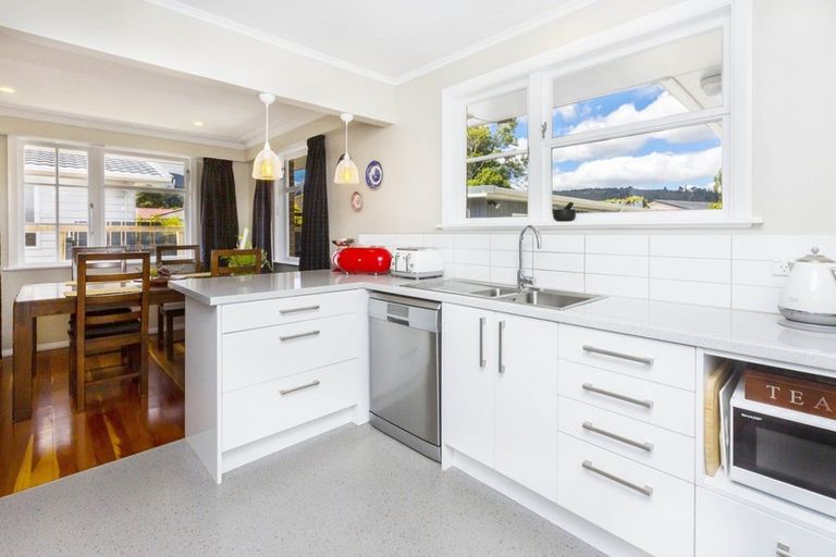 Photo of property in 112 Clouston Park Road, Clouston Park, Upper Hutt, 5018