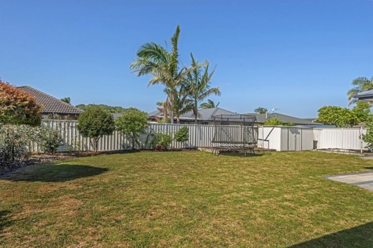 Photo of property in 21 Margaret Place, Lytton West, Gisborne, 4010