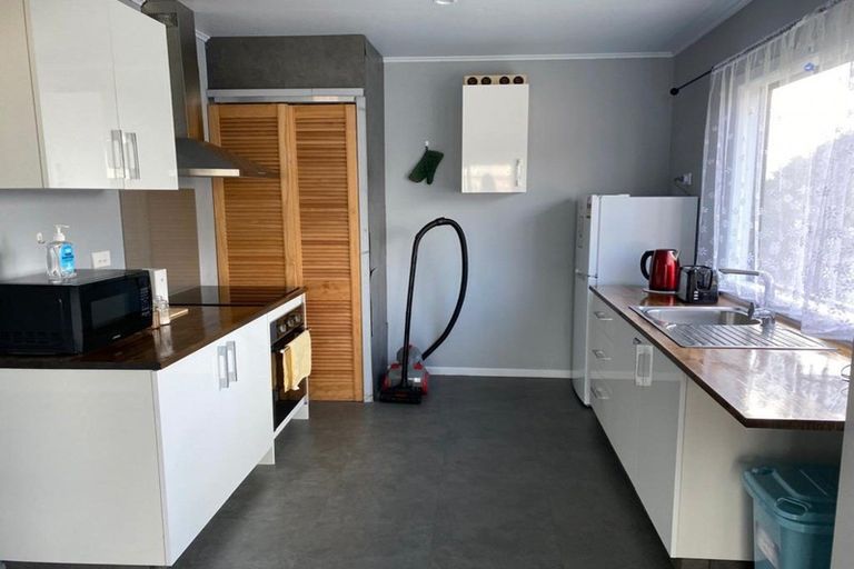 Photo of property in 28 Warwick Road, Stratford, 4332