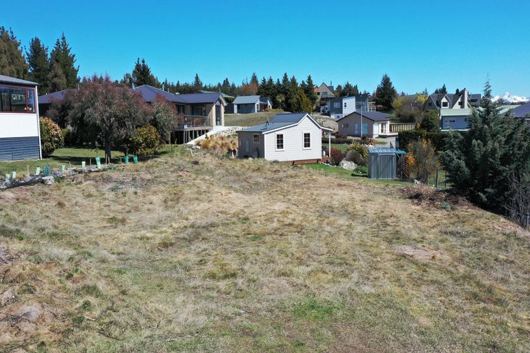 Photo of property in 24 Hamilton Drive, Lake Tekapo, 7999