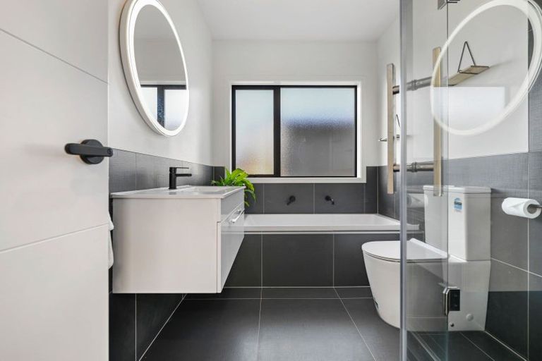 Photo of property in 1/11 Maggie Place, Chartwell, Hamilton, 3281