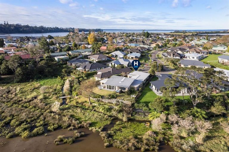 Photo of property in 21 Riverside Place, Katikati, 3129