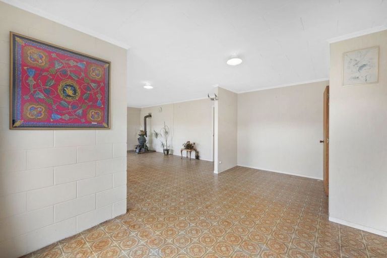 Photo of property in 44 Bradbury Road, Botany Downs, Auckland, 2010