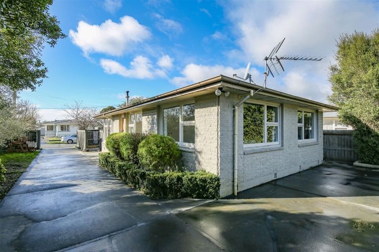 Photo of property in 17 Stretton Street, Bishopdale, Christchurch, 8053