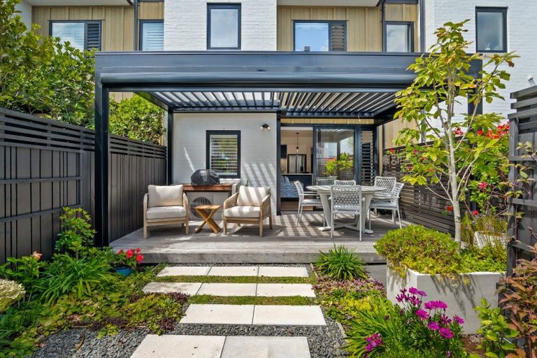 Photo of property in 100 Buckley Avenue, Hobsonville, Auckland, 0616