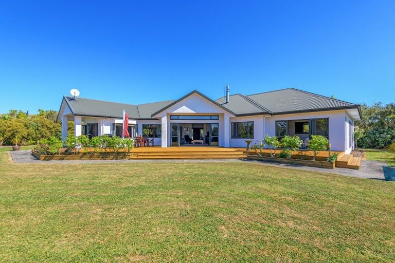 Photo of property in 79 Polson Hill Drive, Aokautere, Palmerston North, 4471