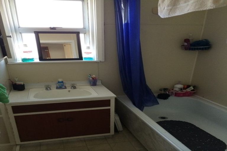 Photo of property in 25a Auburn Avenue, Upper Riccarton, Christchurch, 8041