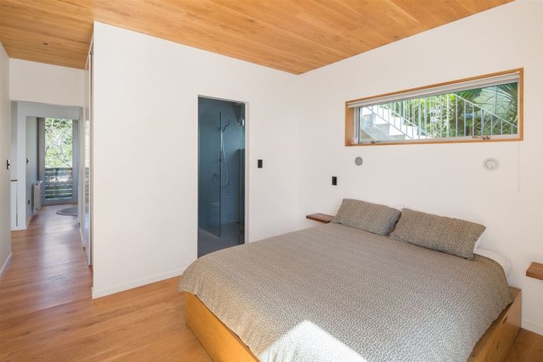 Photo of property in 6 Crawford Road, Kilbirnie, Wellington, 6022