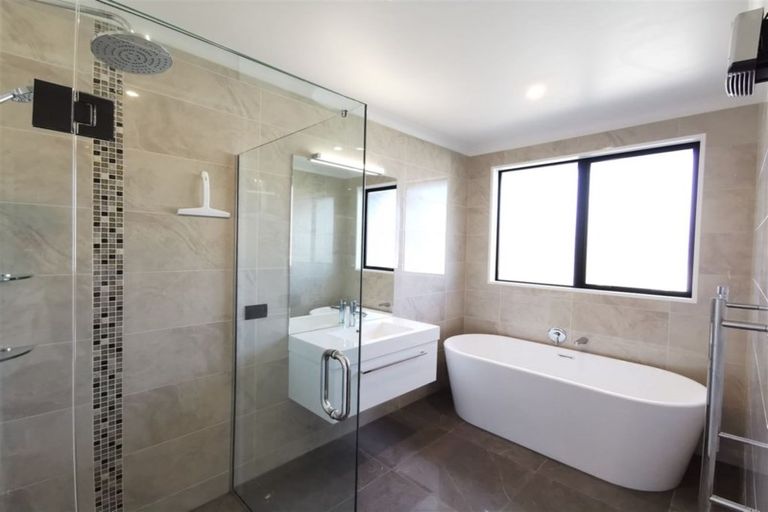 Photo of property in 29 Winfield Drive, Wigram, Christchurch, 8042