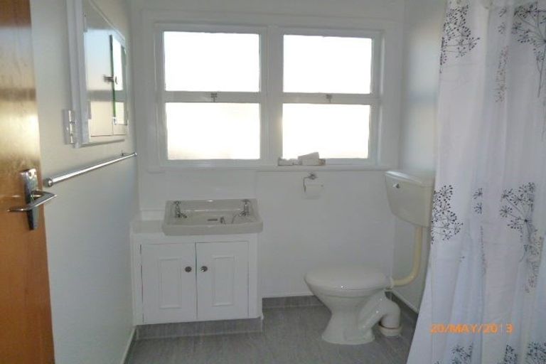 Photo of property in 2/210 Grove Road, Mayfair, Hastings, 4122