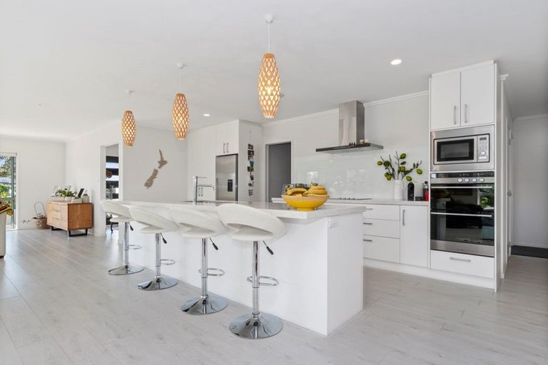 Property details for 6 Royal Ascot Drive, Papamoa Beach, Te Puke, 3187