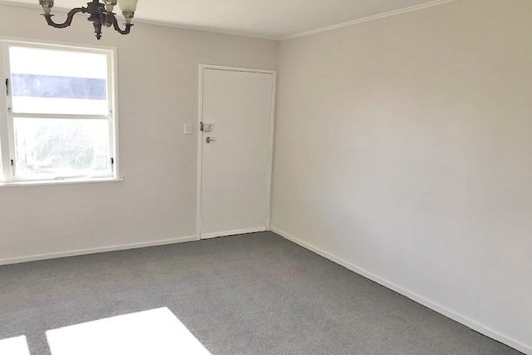 Photo of property in 1/9 Dinglebank Road, Mount Wellington, Auckland, 1060