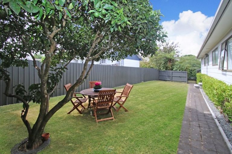 Photo of property in 42 Hibiscus Avenue, Hamilton Lake, Hamilton, 3204