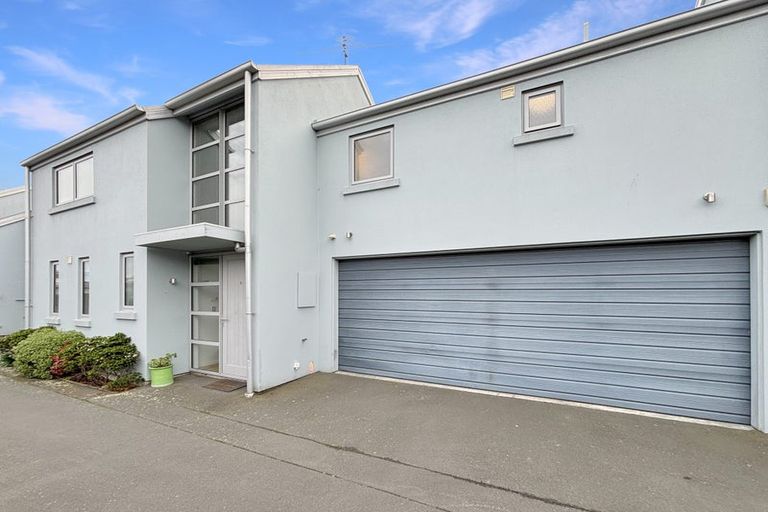 Photo of property in 972c Colombo Street, St Albans, Christchurch, 8014