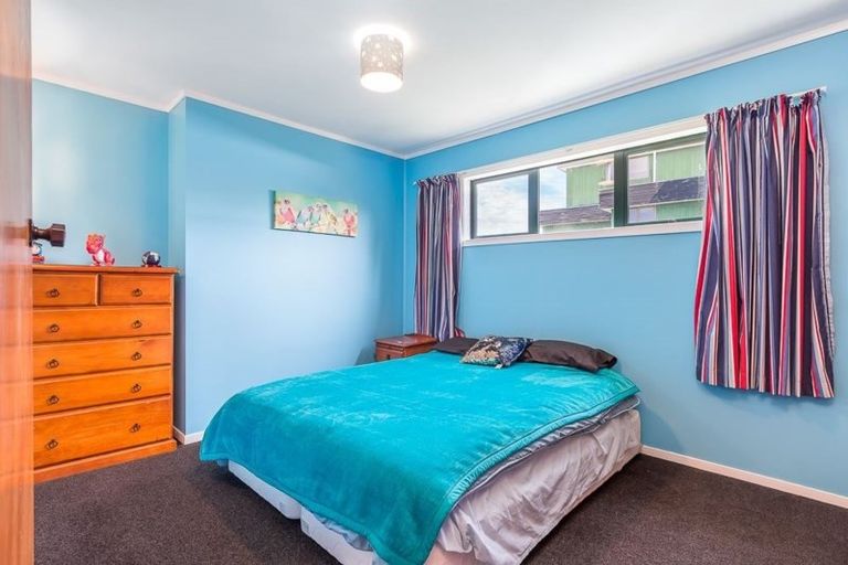 Photo of property in 284 Vipond Road, Stanmore Bay, Whangaparaoa, 0932