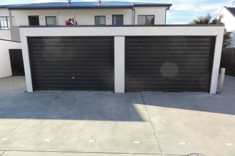 Photo of property in 80d Shakespeare Road, Waltham, Christchurch, 8023