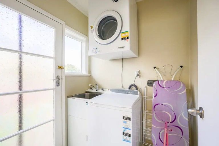 Photo of property in 3 Parkview Place, Pakuranga, Auckland, 2010