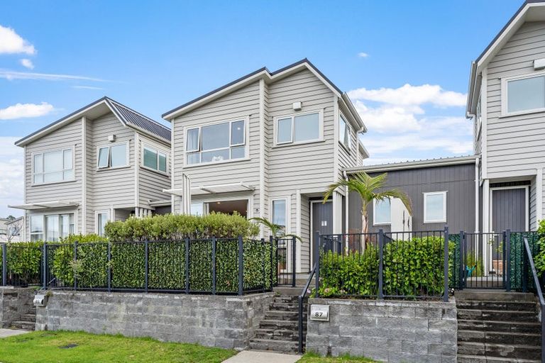 Photo of property in 87 Karepiro Drive, Stanmore Bay, Whangaparaoa, 0932