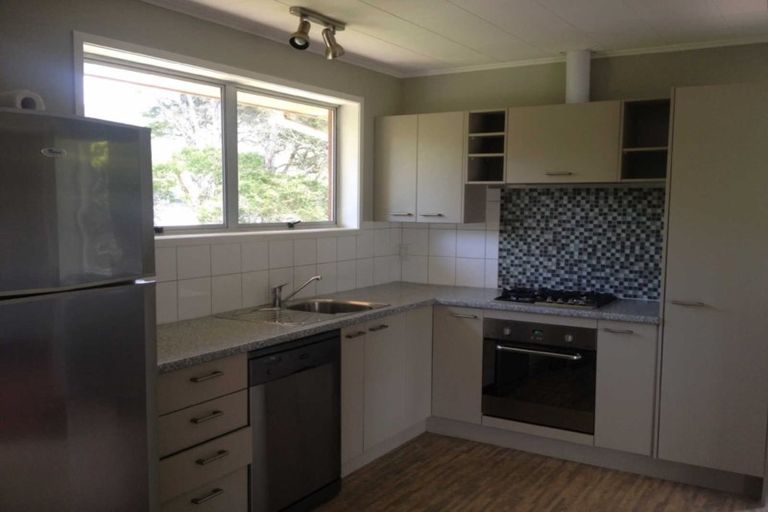 Photo of property in 71 Konini Road, Titirangi, Auckland, 0604